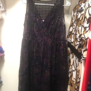 Sleeveless multi color under black detail dress